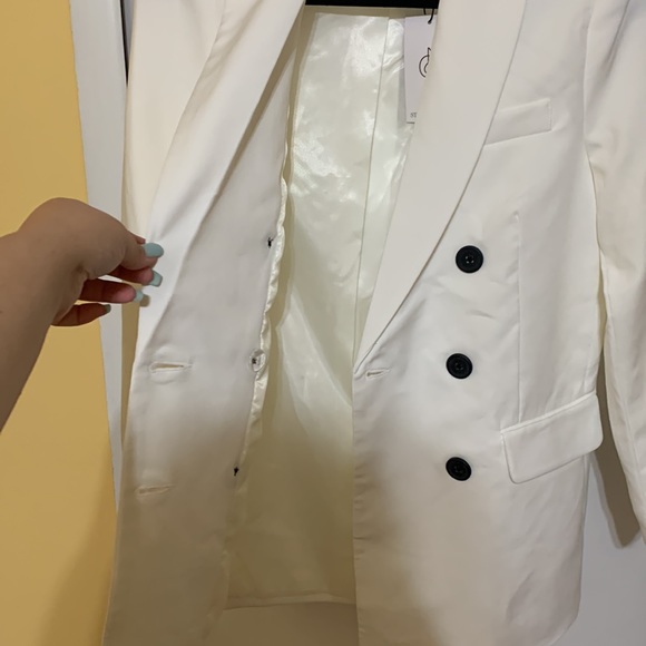 Ivory blazer - Picture 6 of 10